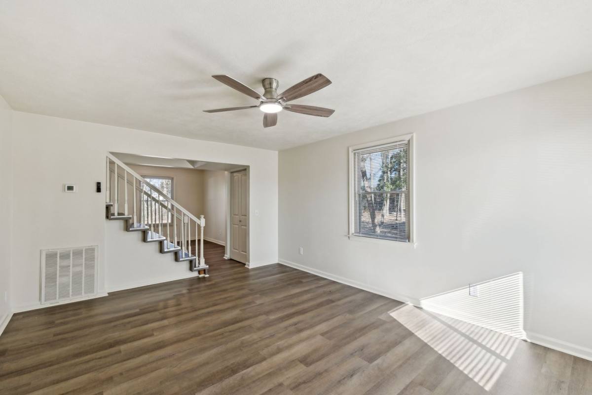 Townhouse for rent at 1421 Huntington Dr, Murfreesboro, TN 37130