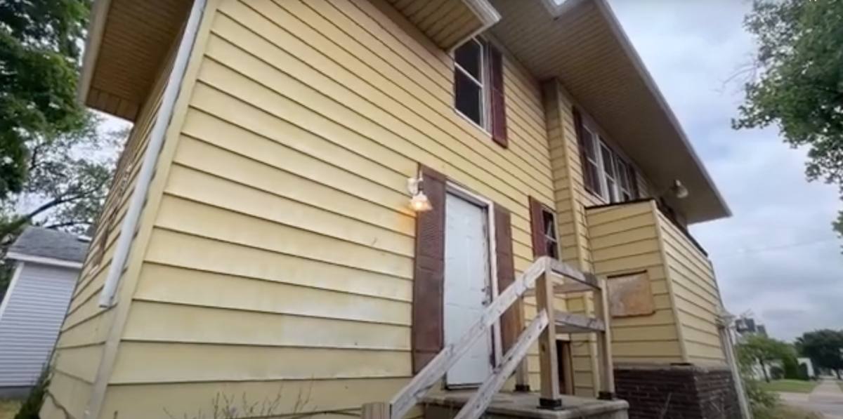 Apartment for rent at 401 W Marion St, Elkhart, IN 46516