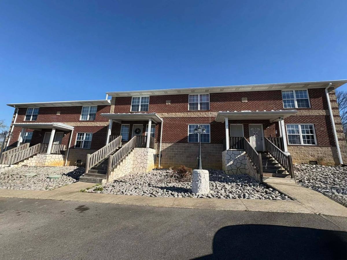 Apartment for rent at 13478 Fountain Run Rd, Fountain Run, KY 42133