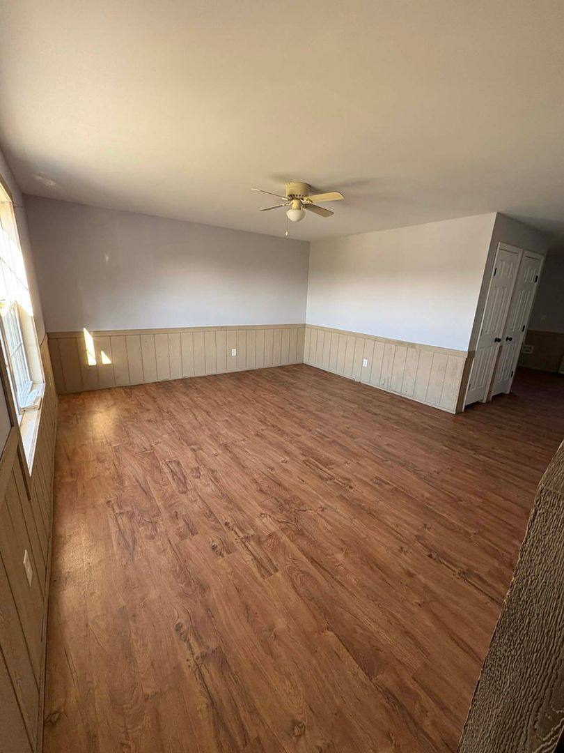 Apartment for rent at 13478 Fountain Run Rd, Fountain Run, KY 42133