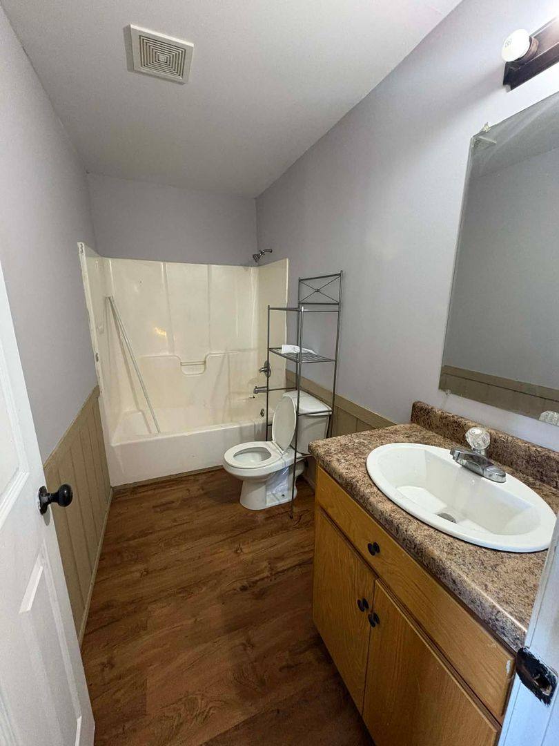 Apartment for rent at 13478 Fountain Run Rd, Fountain Run, KY 42133
