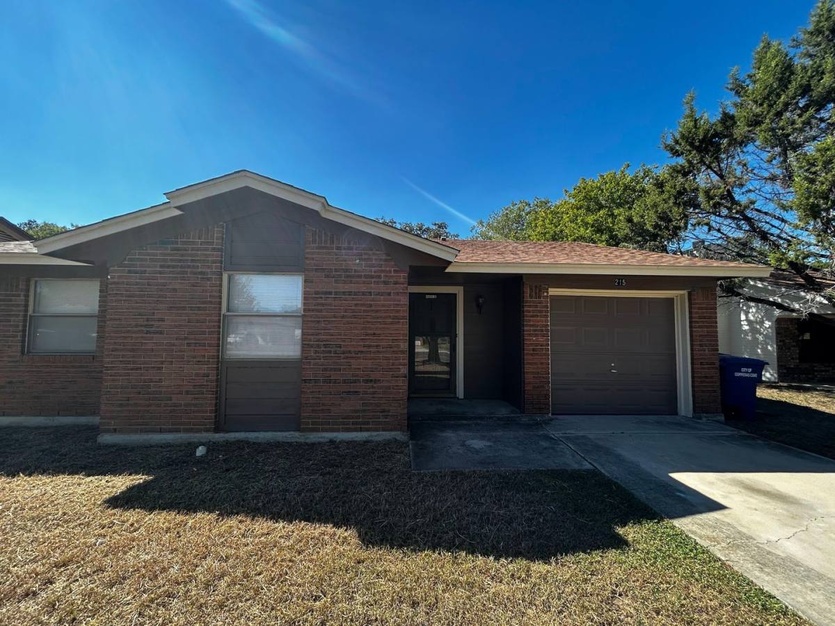 215 Bridle Dr, Copperas Cove, TX 76522