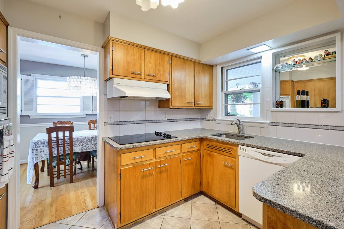 House for rent at 11714 College View Dr, Silver Spring, MD 20902