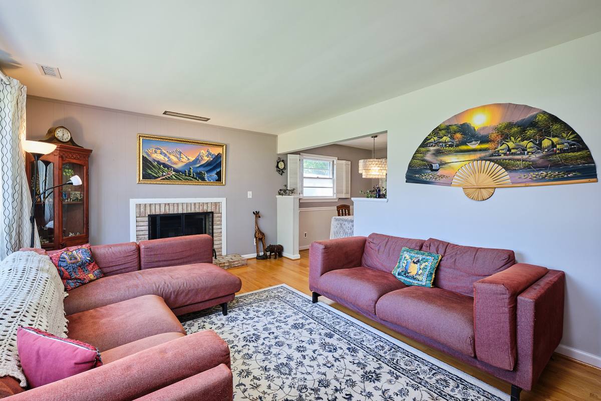 House for rent at 11714 College View Dr, Silver Spring, MD 20902