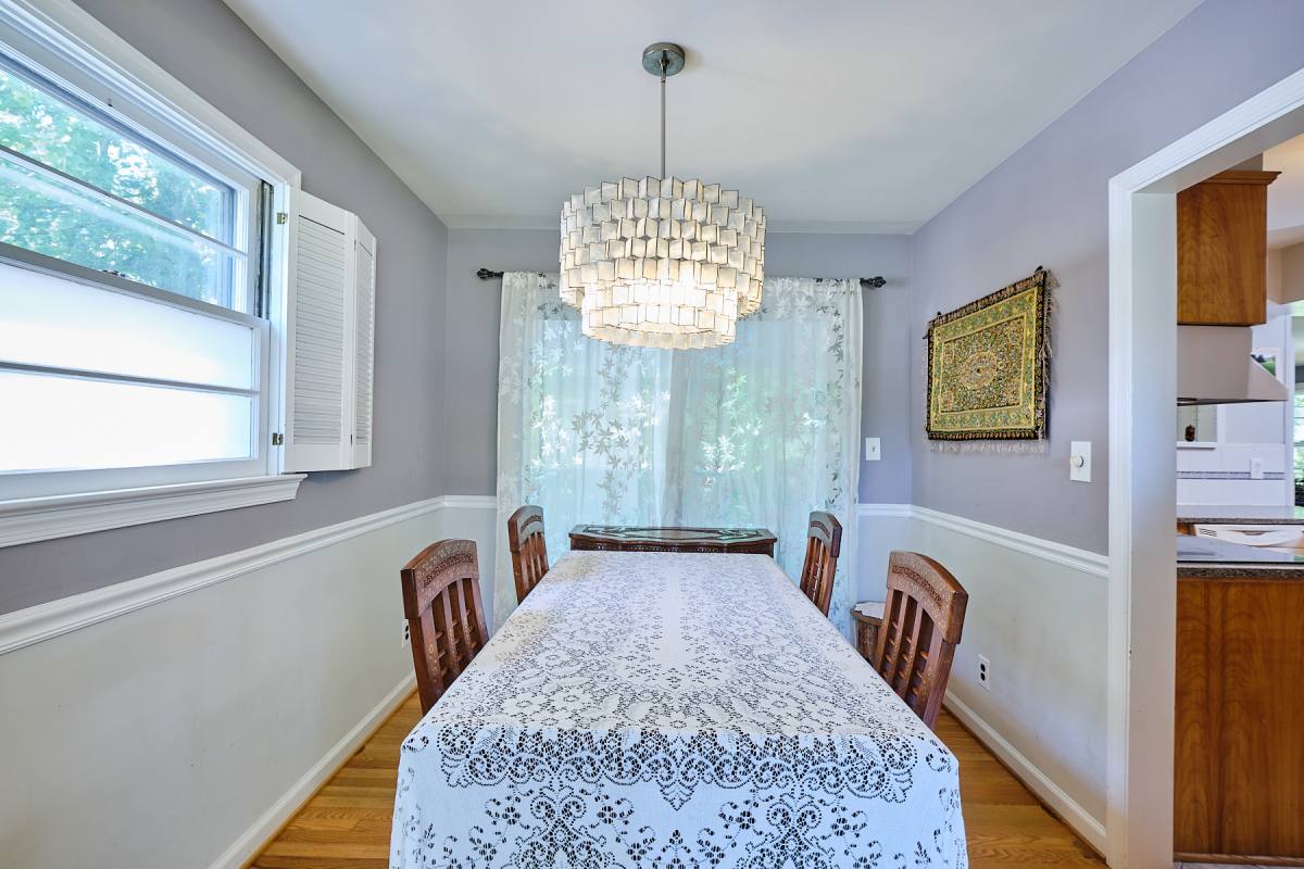 House for rent at 11714 College View Dr, Silver Spring, MD 20902