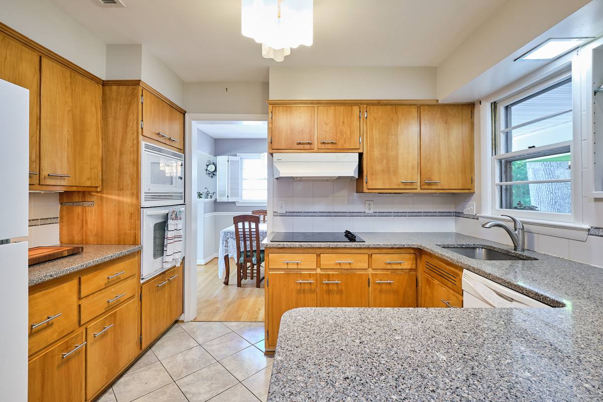 House for rent at 11714 College View Dr, Silver Spring, MD 20902