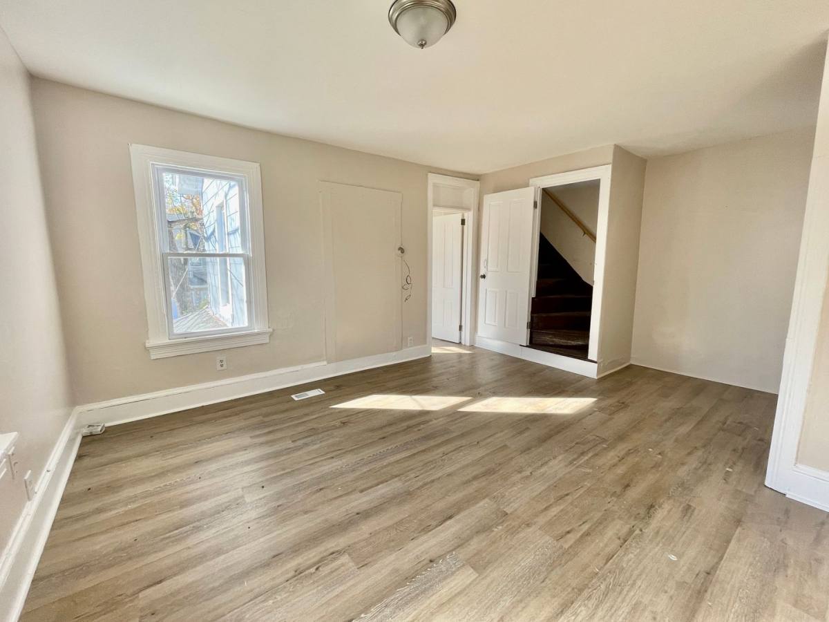Apartment for rent at 31 Ellis St, Bridgeton, NJ 08302