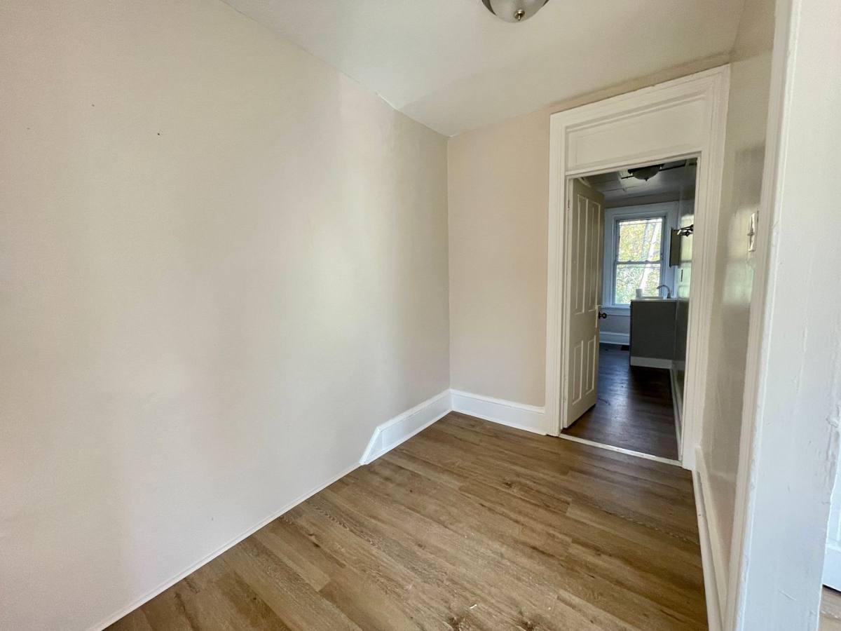 Apartment for rent at 31 Ellis St, Bridgeton, NJ 08302