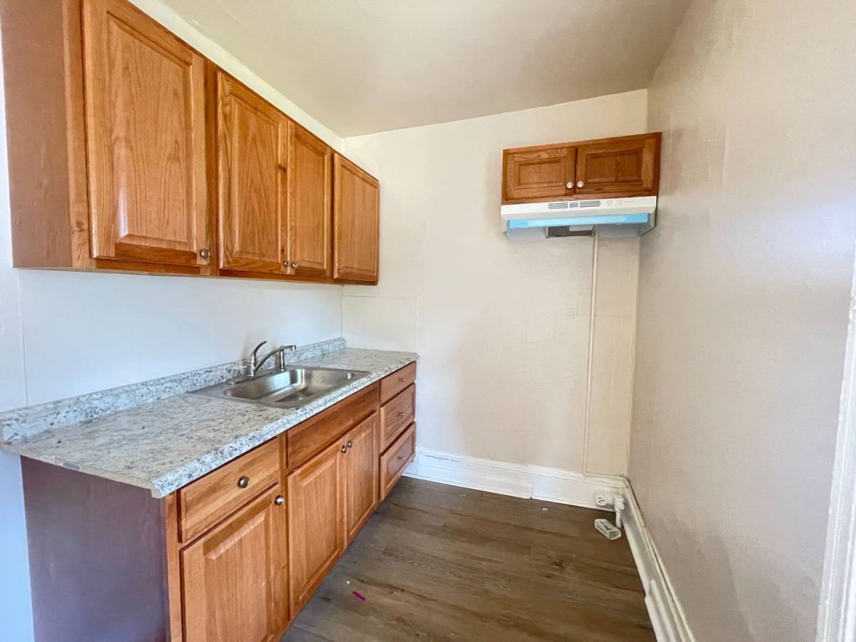 Apartment for rent at 31 Ellis St, Bridgeton, NJ 08302