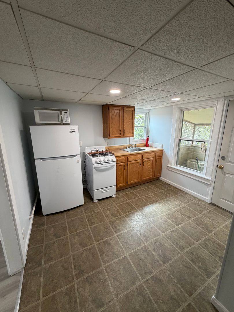 Apartment for rent at 11 Dayton St, Johnson City, NY 13790