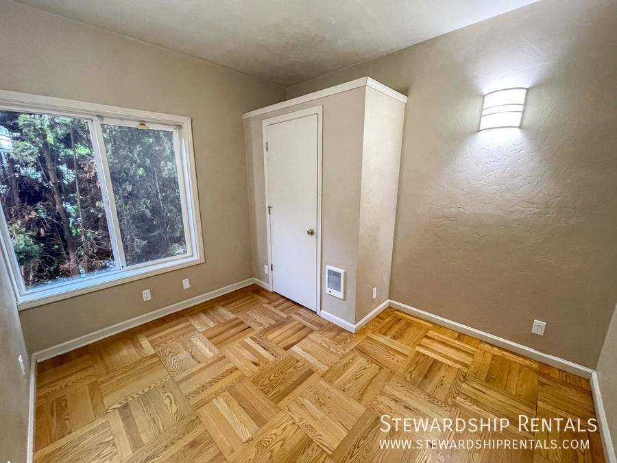 Apartment for rent at 1825 Harris St #5, Eugene, OR 97403