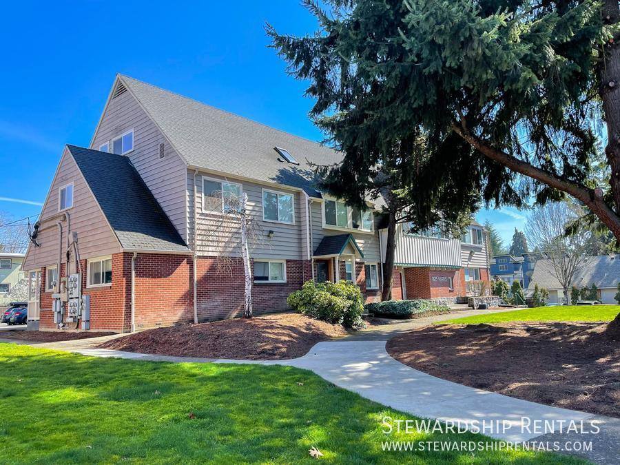 Apartment for rent at 1825 Harris St #5, Eugene, OR 97403