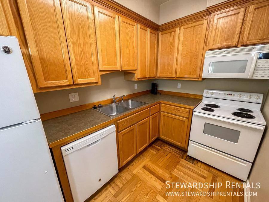 Apartment for rent at 1825 Harris St #5, Eugene, OR 97403