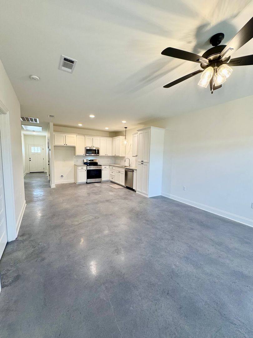 Townhouse for rent at 8073 Arnold Rd #3B, Denham Springs, LA 70726