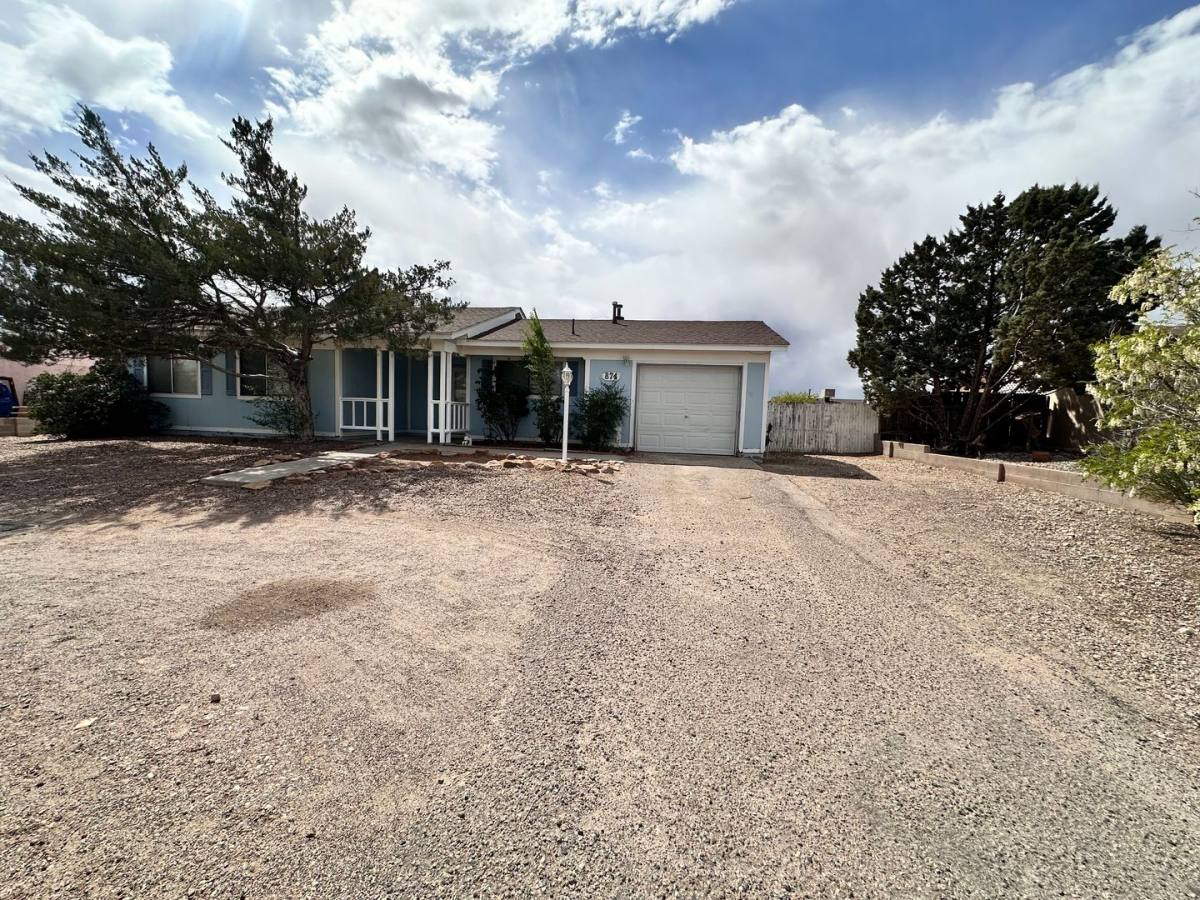 House for rent at 874 Baltic Ave SE, Rio Rancho, NM 87124