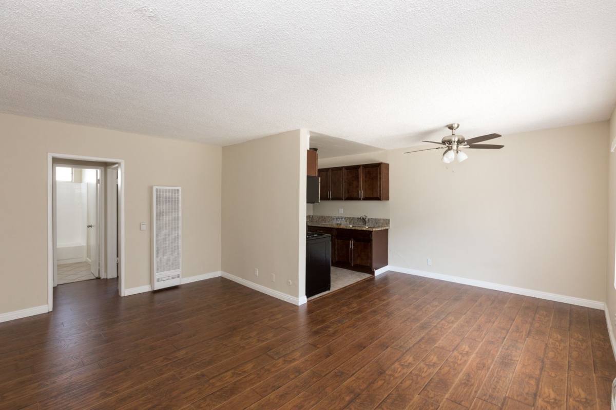 Apartment for rent at 16215 16221 Vanowen St, Van Nuys, CA 91406