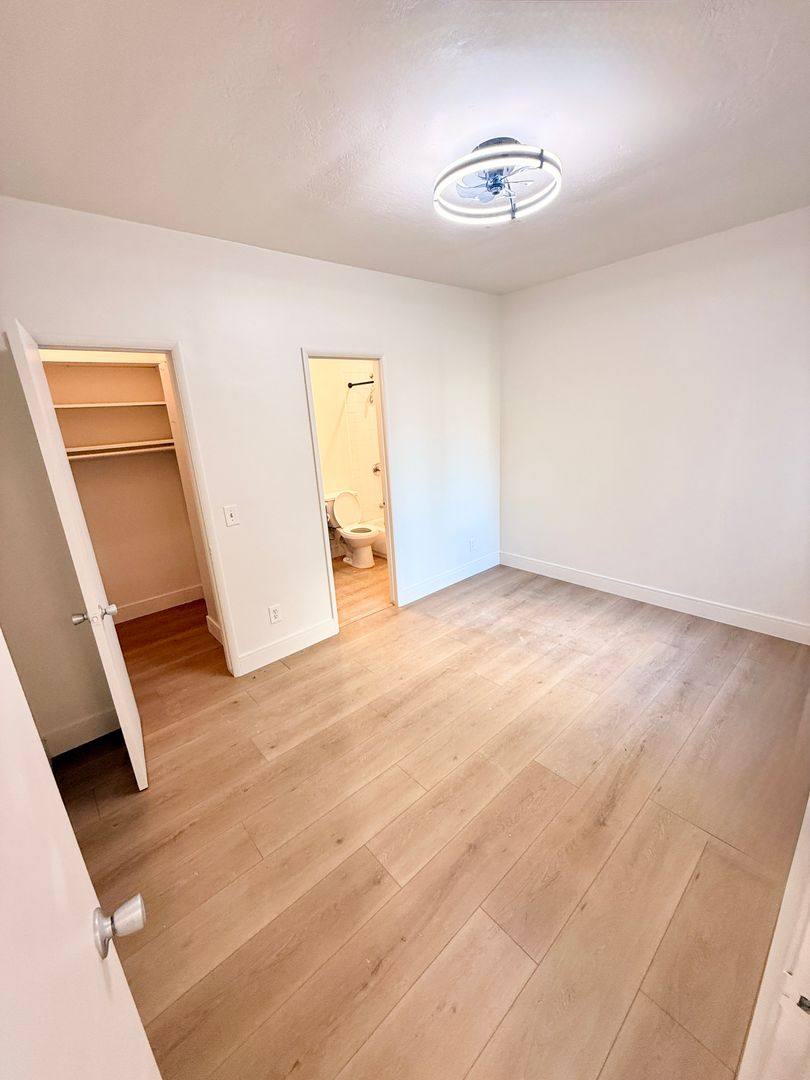 Apartment for rent at 185 Athol Ave, Oakland, CA 94606