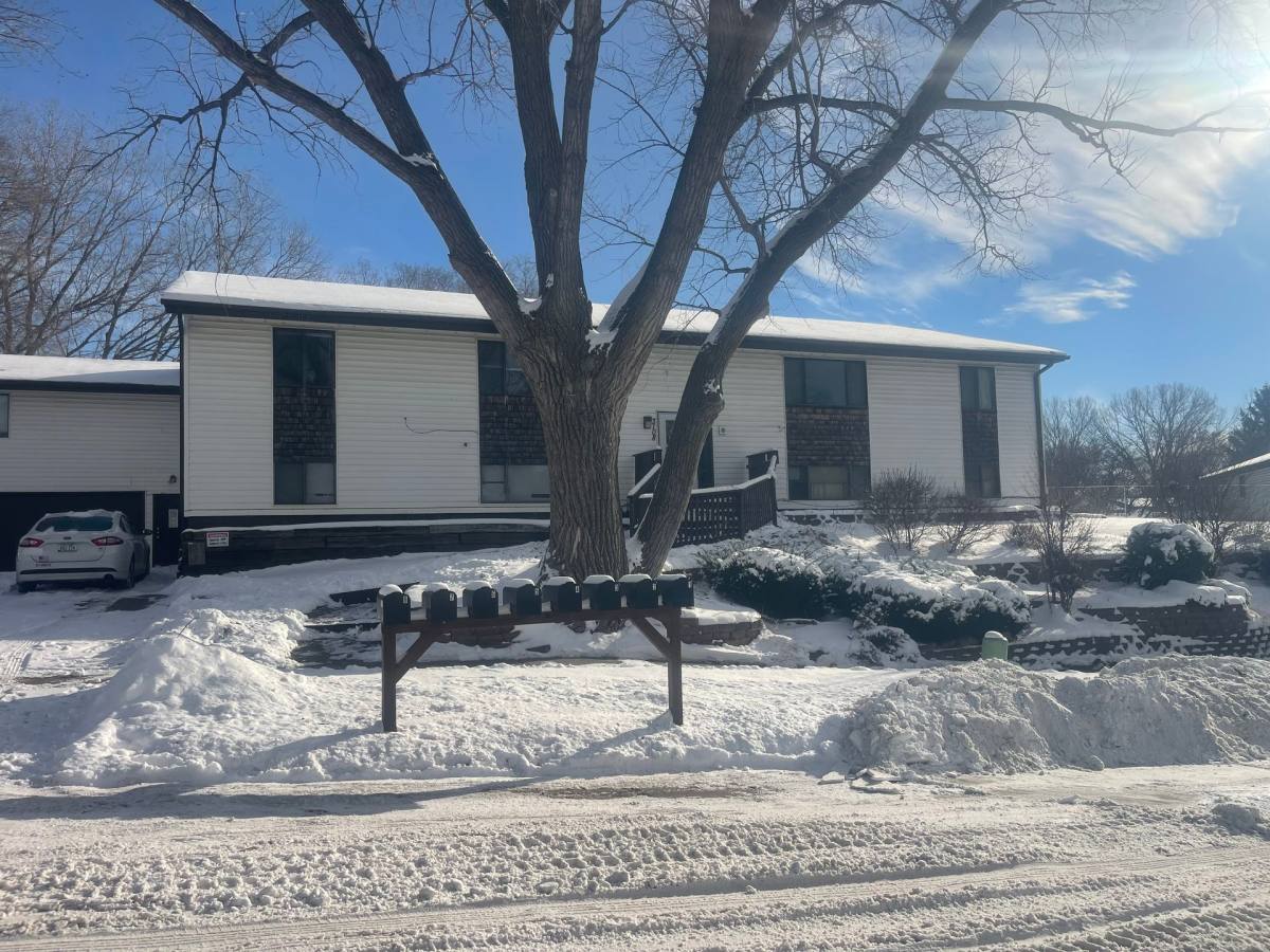 Apartment for rent at 3108 Sycamore Terrace, Sioux City, IA 51104