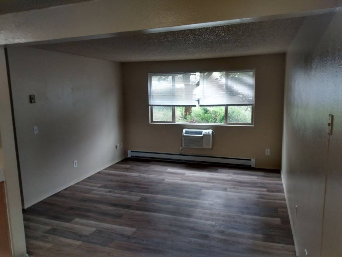 House for rent at 345 N 5th St #60, Klamath Falls, OR 97601