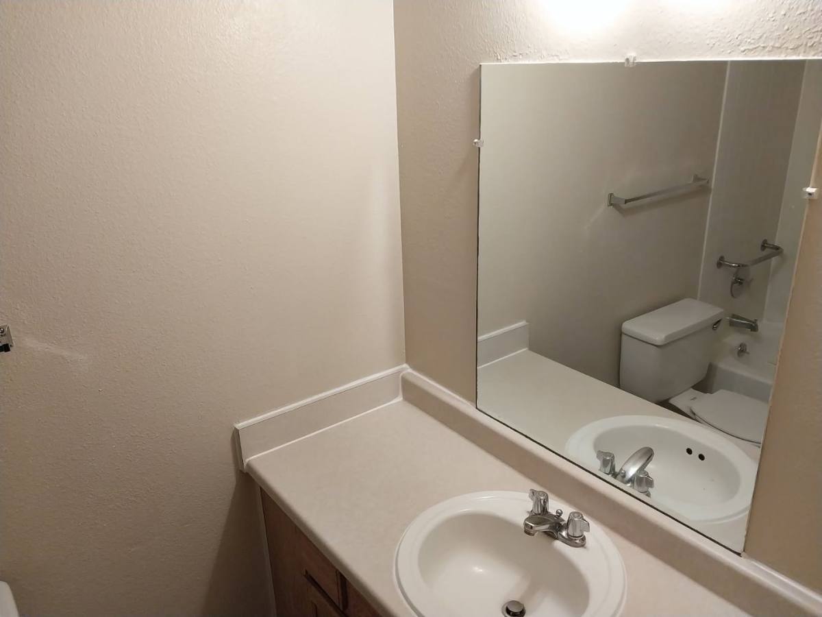 House for rent at 345 N 5th St #60, Klamath Falls, OR 97601