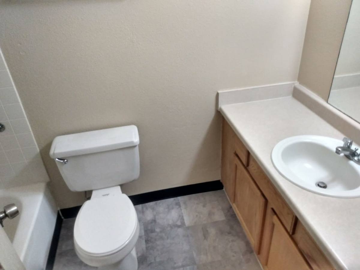 House for rent at 345 N 5th St #60, Klamath Falls, OR 97601