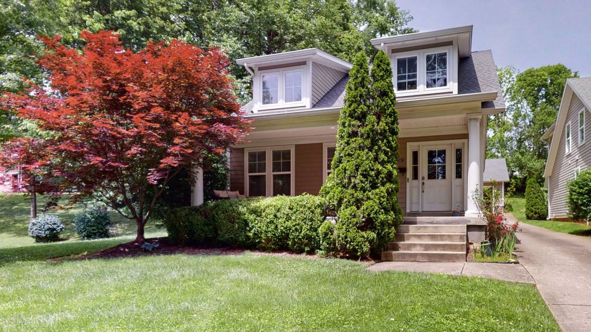 House for rent at 2343 Bickel Rd, Louisville, KY 40206