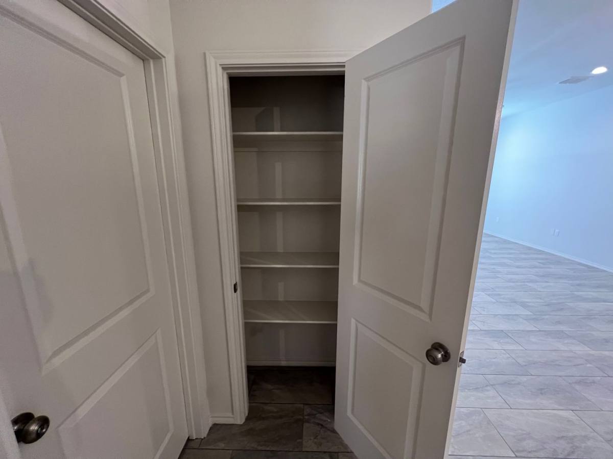 Townhouse for rent at 1124 N 7th St, Wolfforth, TX 79382