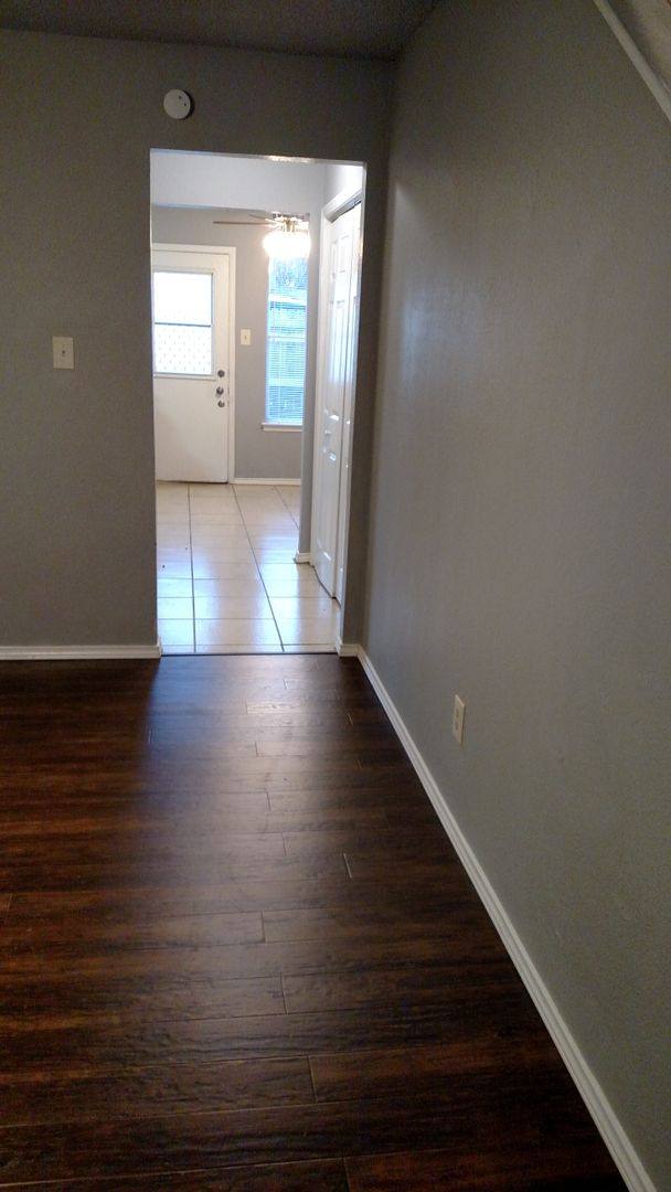 Apartment for rent at 2017 Paisley Dr, Arlington, TX 76015