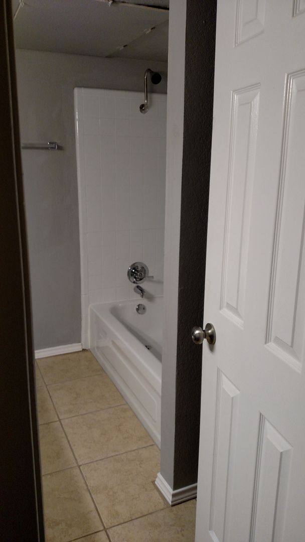 Apartment for rent at 2017 Paisley Dr, Arlington, TX 76015