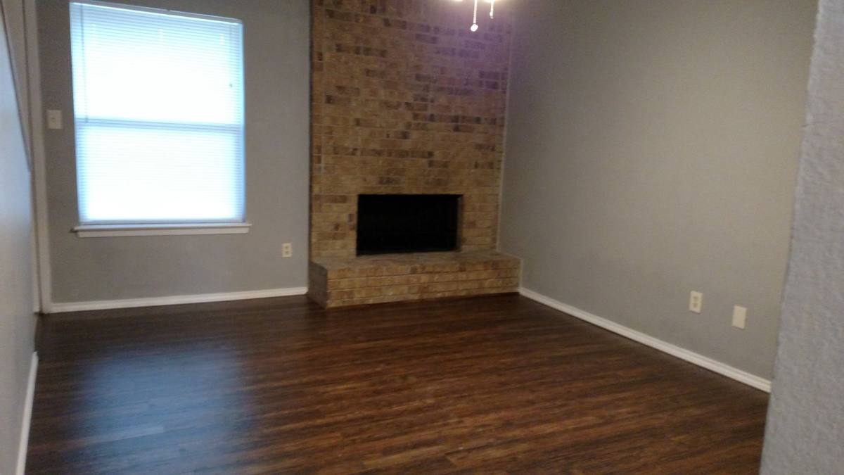 Apartment for rent at 2017 Paisley Dr, Arlington, TX 76015