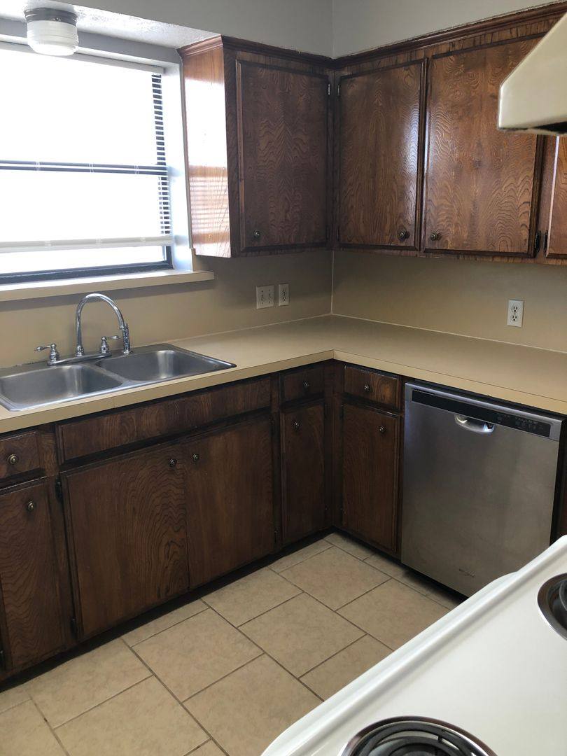 Apartment for rent at 902 NE Tortoise Dr, Lawton, OK 73507