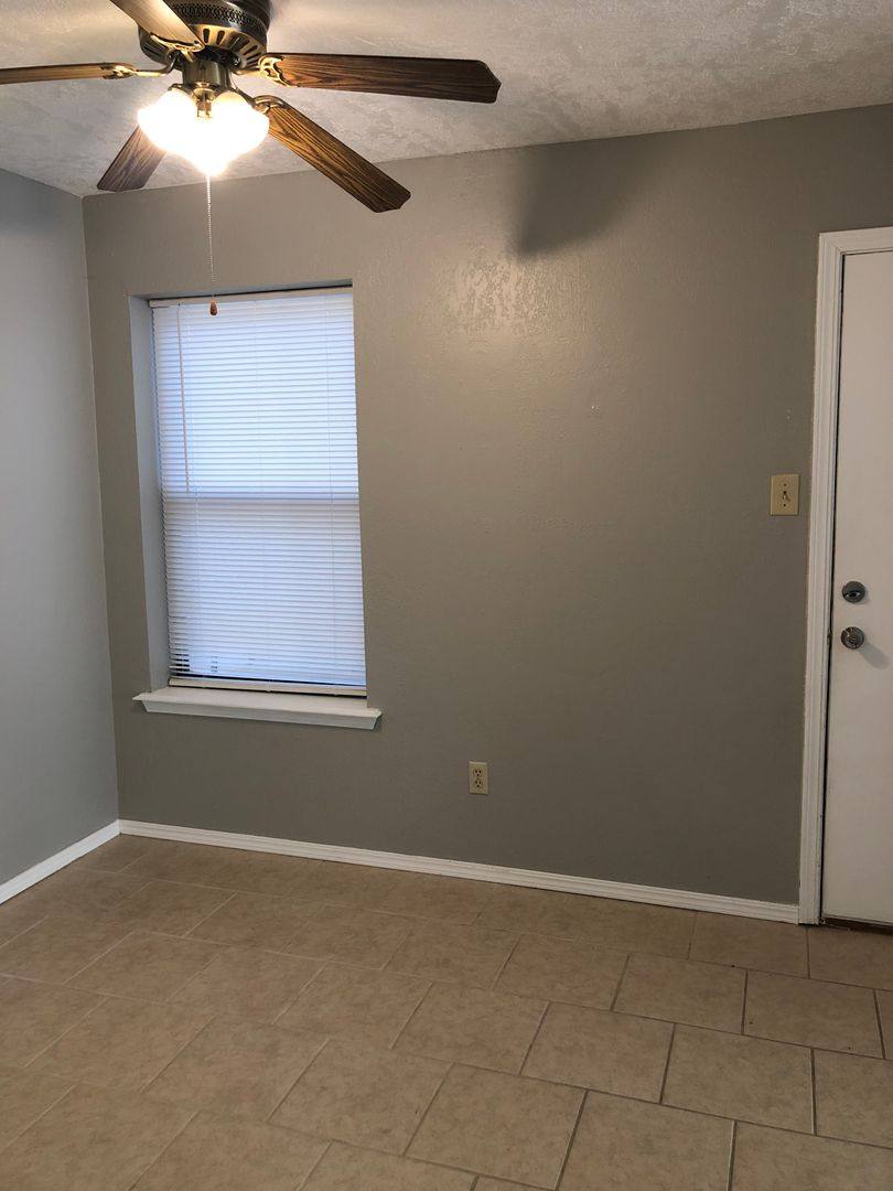 Apartment for rent at 902 NE Tortoise Dr, Lawton, OK 73507