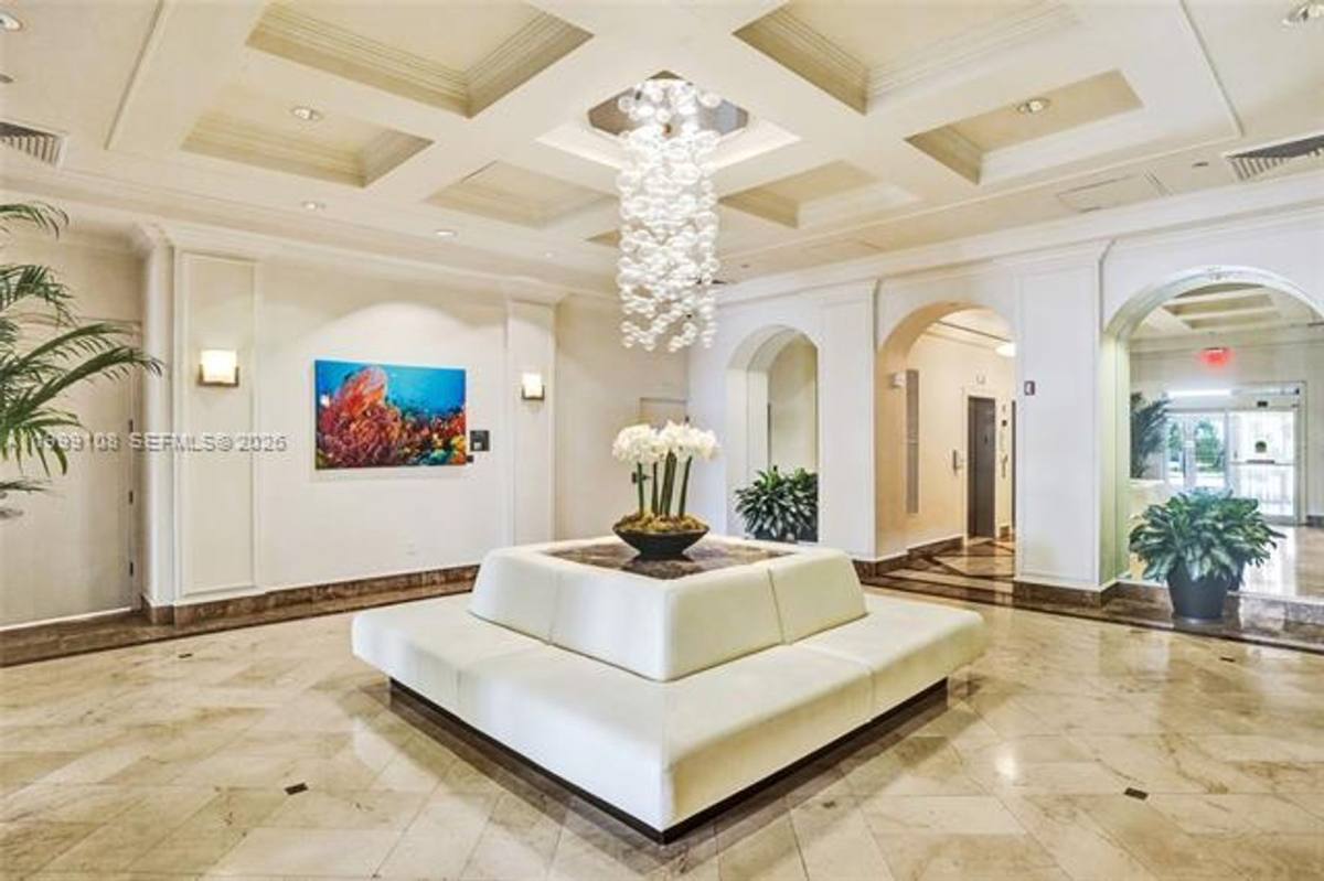 Apartment for rent at 7330 Ocean Terrace, Miami Beach, FL 33141