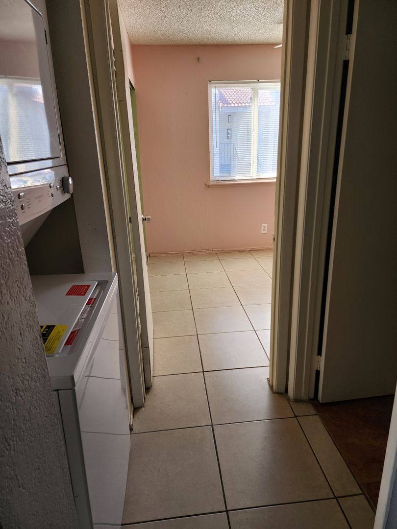 Apartment for rent at 4610 Elk Springs Ave, Las Vegas, NV 89103