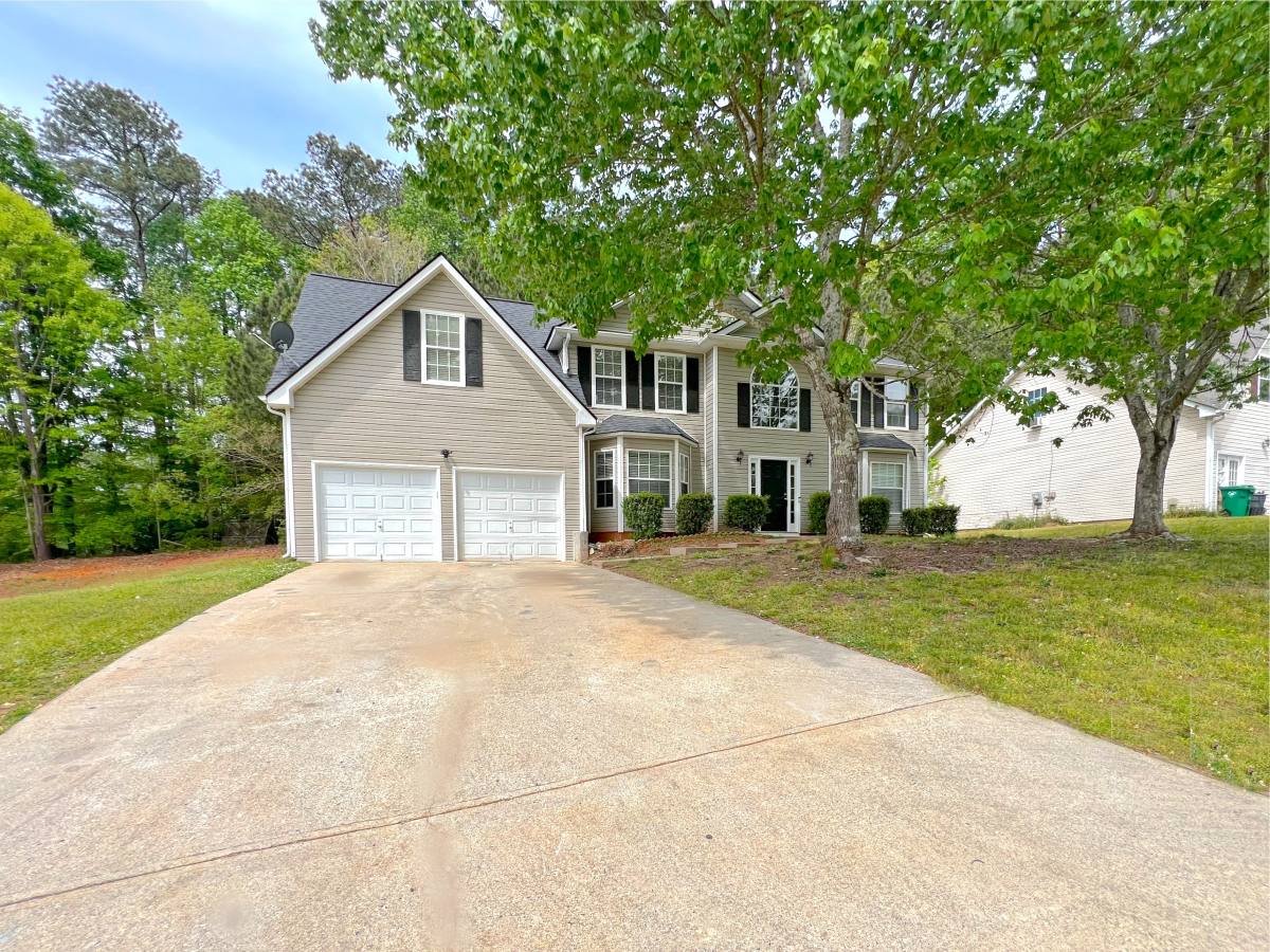 House for rent at 5983 Hitt Lake Trail, Stone Mountain, GA 30087