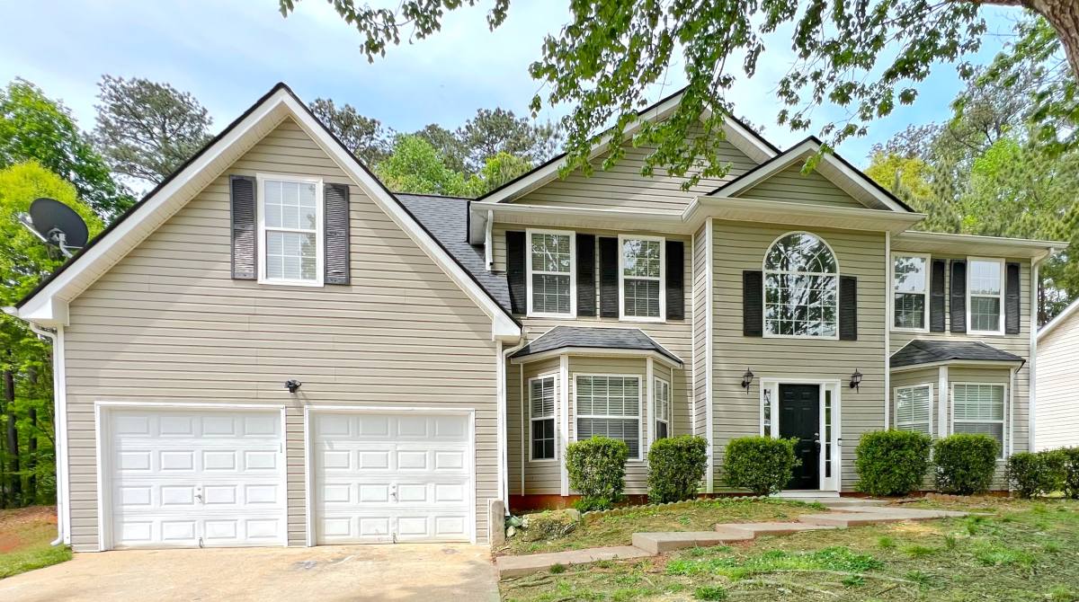 House for rent at 5983 Hitt Lake Trail, Stone Mountain, GA 30087
