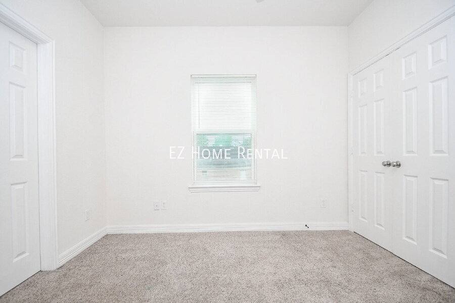 Apartment for rent at 2407 Ferguson Way #1, Houston, TX 77088