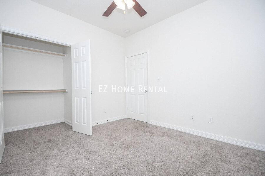 Apartment for rent at 2407 Ferguson Way #1, Houston, TX 77088
