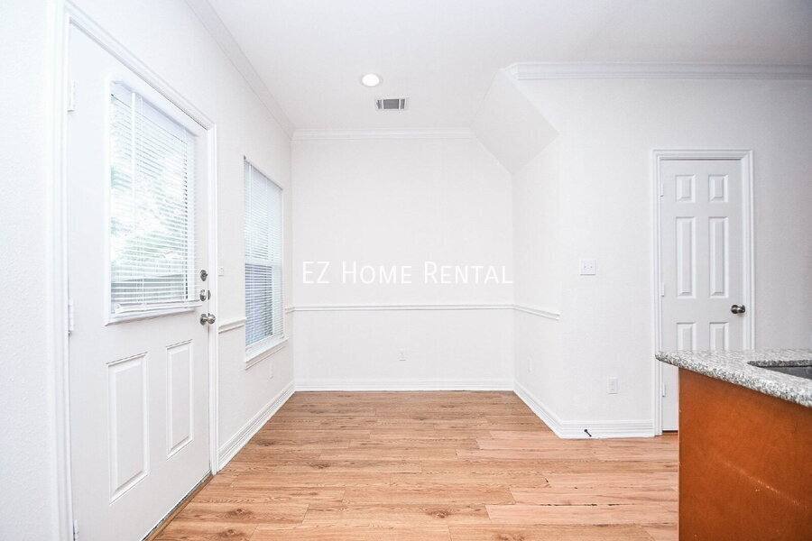 Apartment for rent at 2407 Ferguson Way #1, Houston, TX 77088