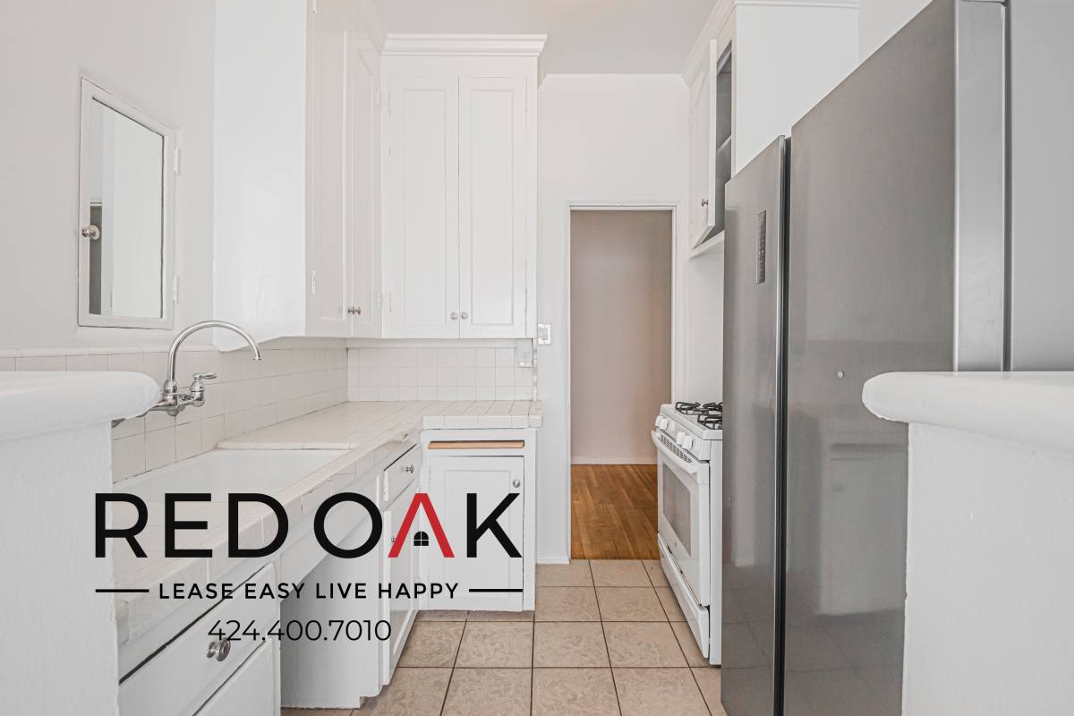 Condo for rent at 366 N Gardner St #366, Los Angeles, CA 90036