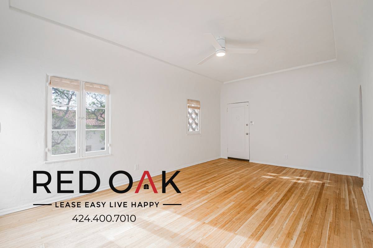 Condo for rent at 366 N Gardner St #366, Los Angeles, CA 90036