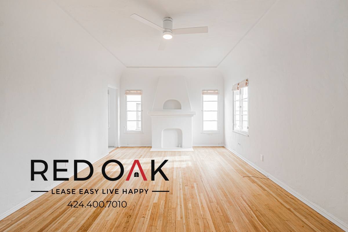 Condo for rent at 366 N Gardner St #366, Los Angeles, CA 90036
