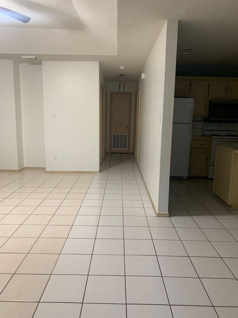 Apartment for rent at 4210 N Main St, McAllen, TX 78504