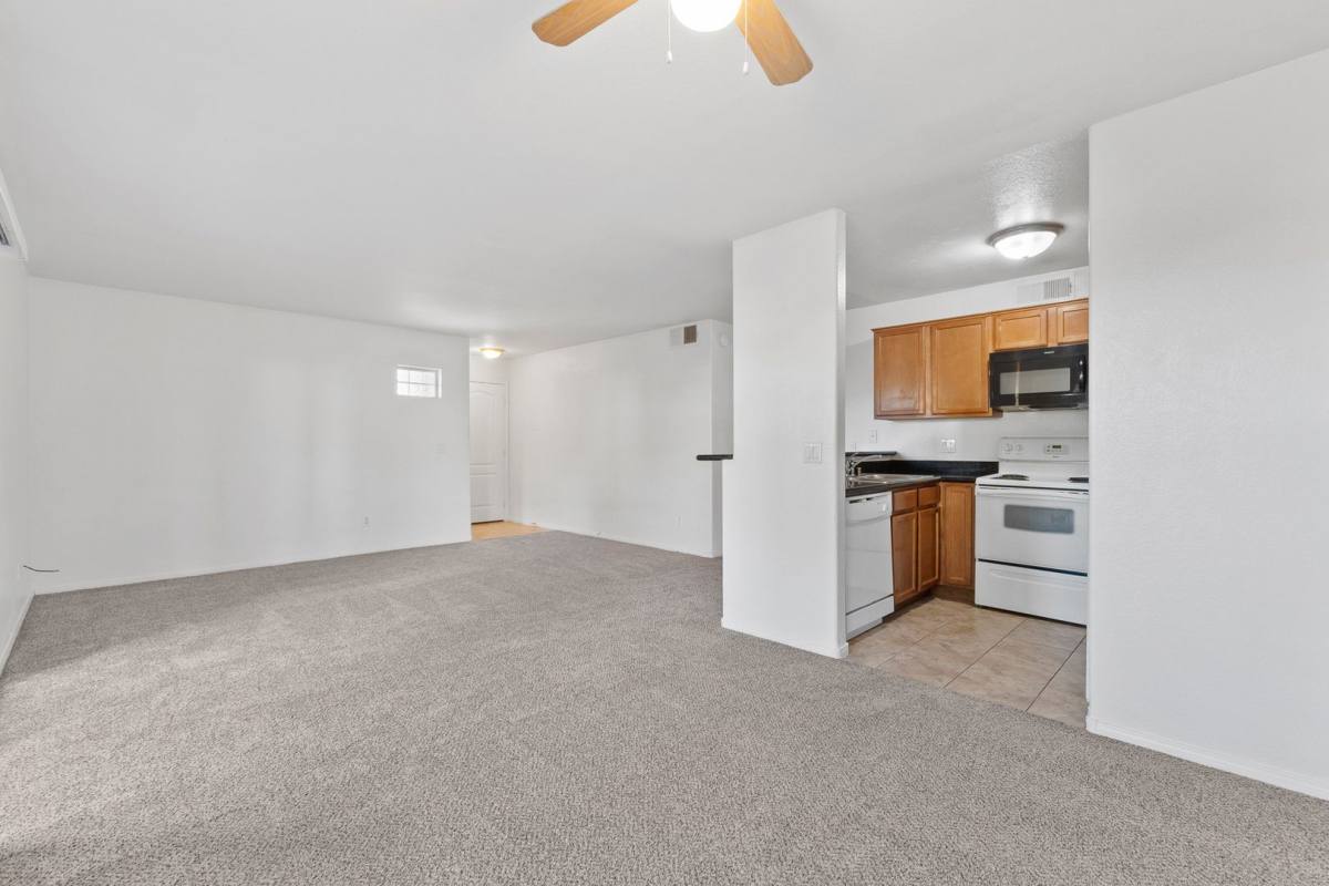 Condo for rent at 9325 W Desert Inn, Las Vegas, NV 89117