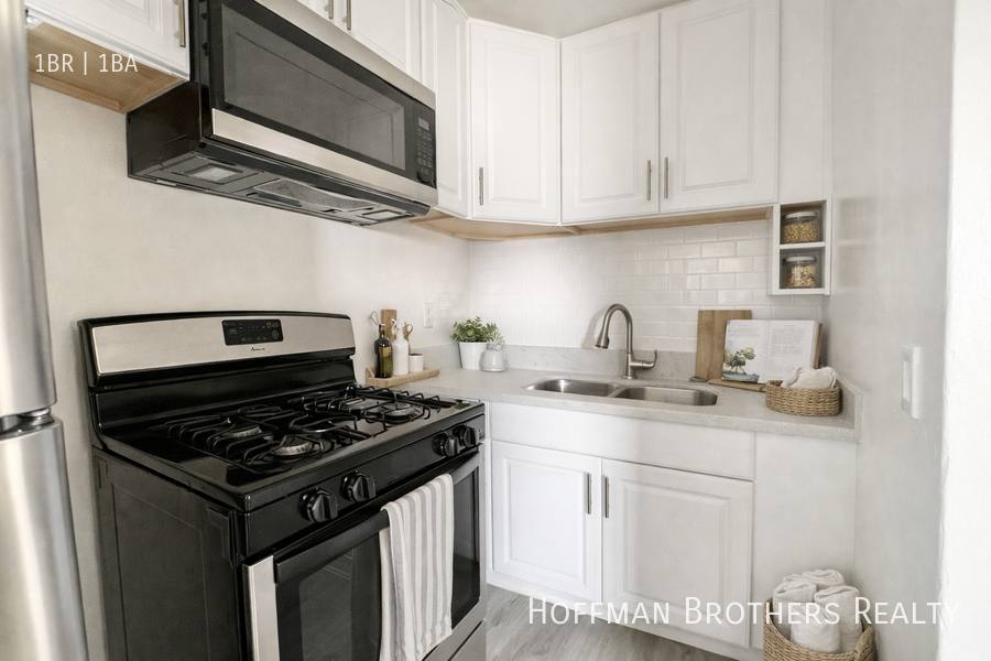 Apartment for rent at 8701 S Figueroa St #203, Los Angeles, CA 90044