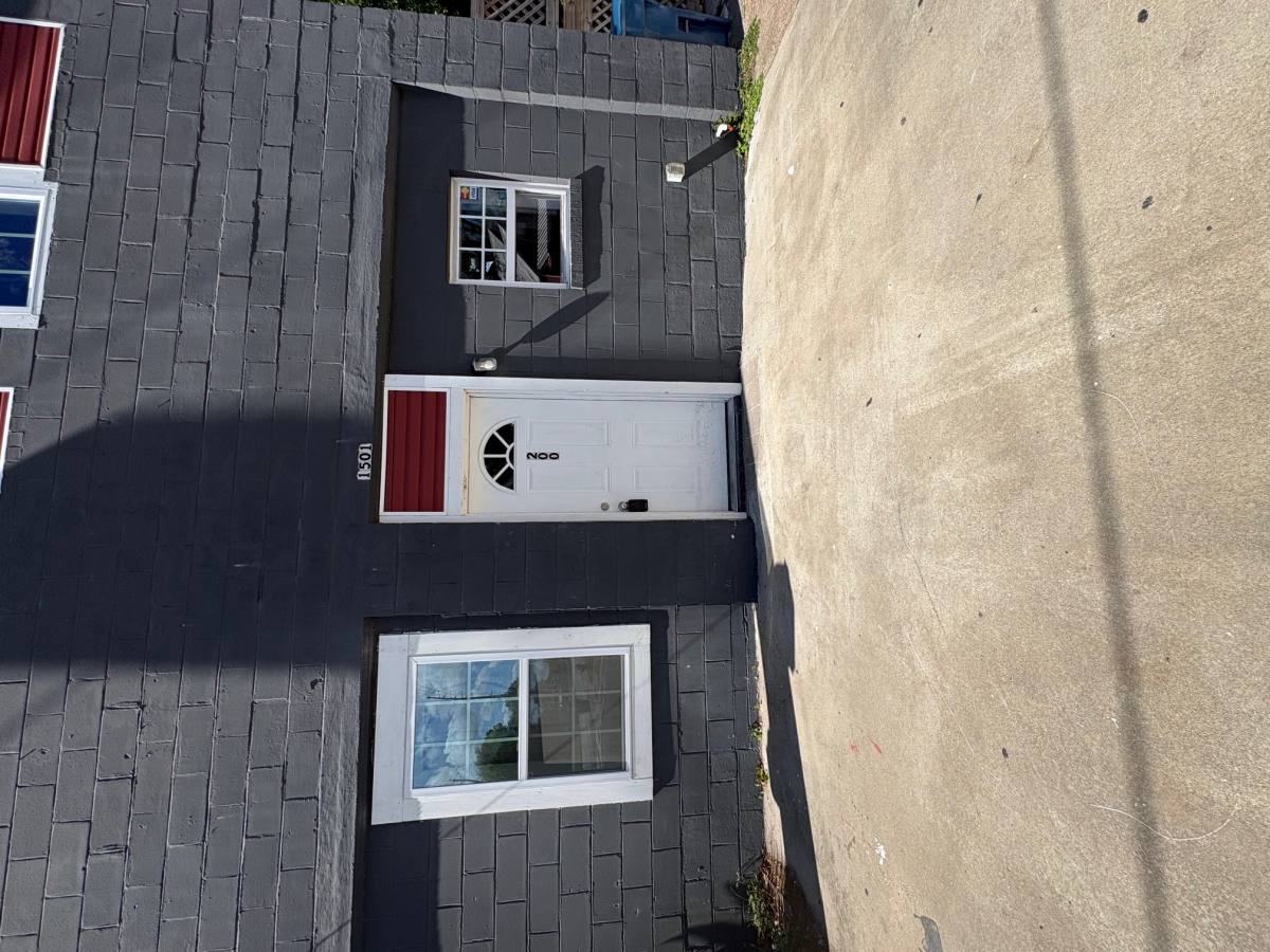 Townhouse for rent at 1501 G St #200, Brunswick, GA 31520
