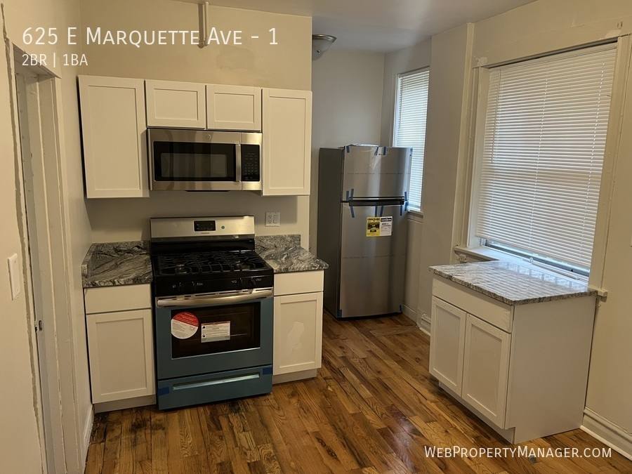 Apartment for rent at 625 E Marquette Ave #1, Chicago, IL 60637