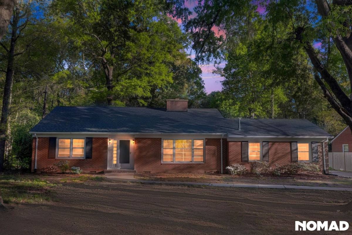 House for rent at 1820 Edgewood Ave, Burlington, NC 27215