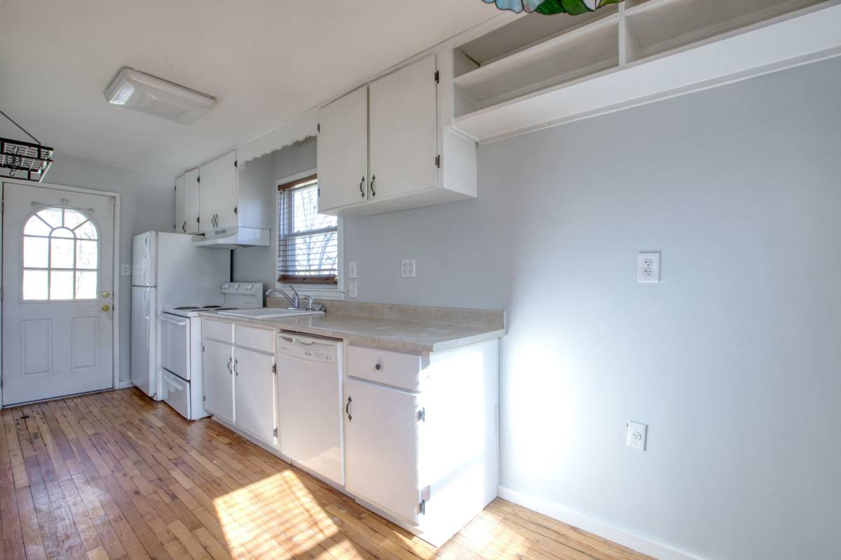 House for rent at 124 Mayflower St, West Hartford, CT 06110