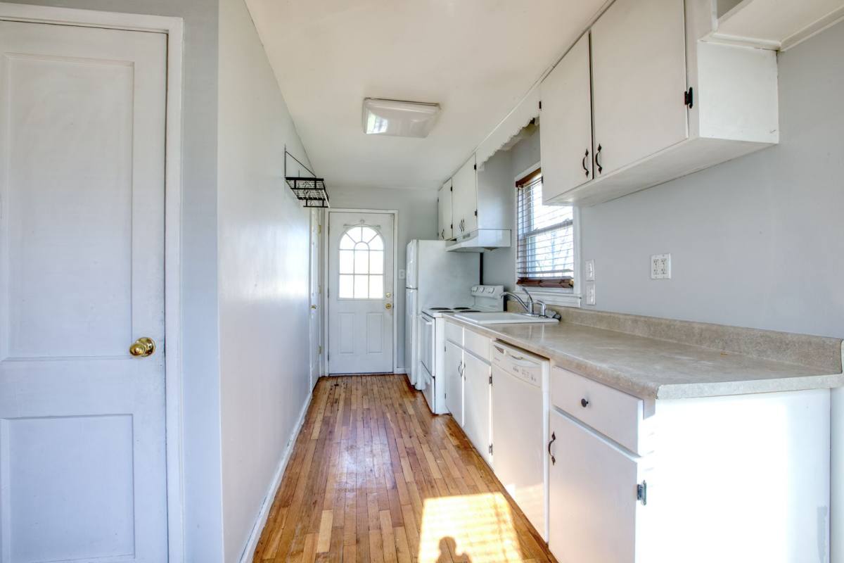 House for rent at 124 Mayflower St, West Hartford, CT 06110